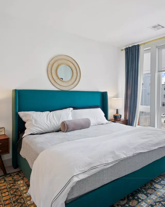 Wake up to natural light and serene views of your Sleepy Hollow neighborhood. Our bedrooms are crafted to offer a peaceful retreat from the everyday. 🌙 

#EmersonApartments #SleepyHollow #SleepyHollowNY #SleepyHollowApartments #SleepyHollowLiving #SleepyHollowHomes #SleepyHollowRealEstate #EdgeOnHudson #TollBrothers